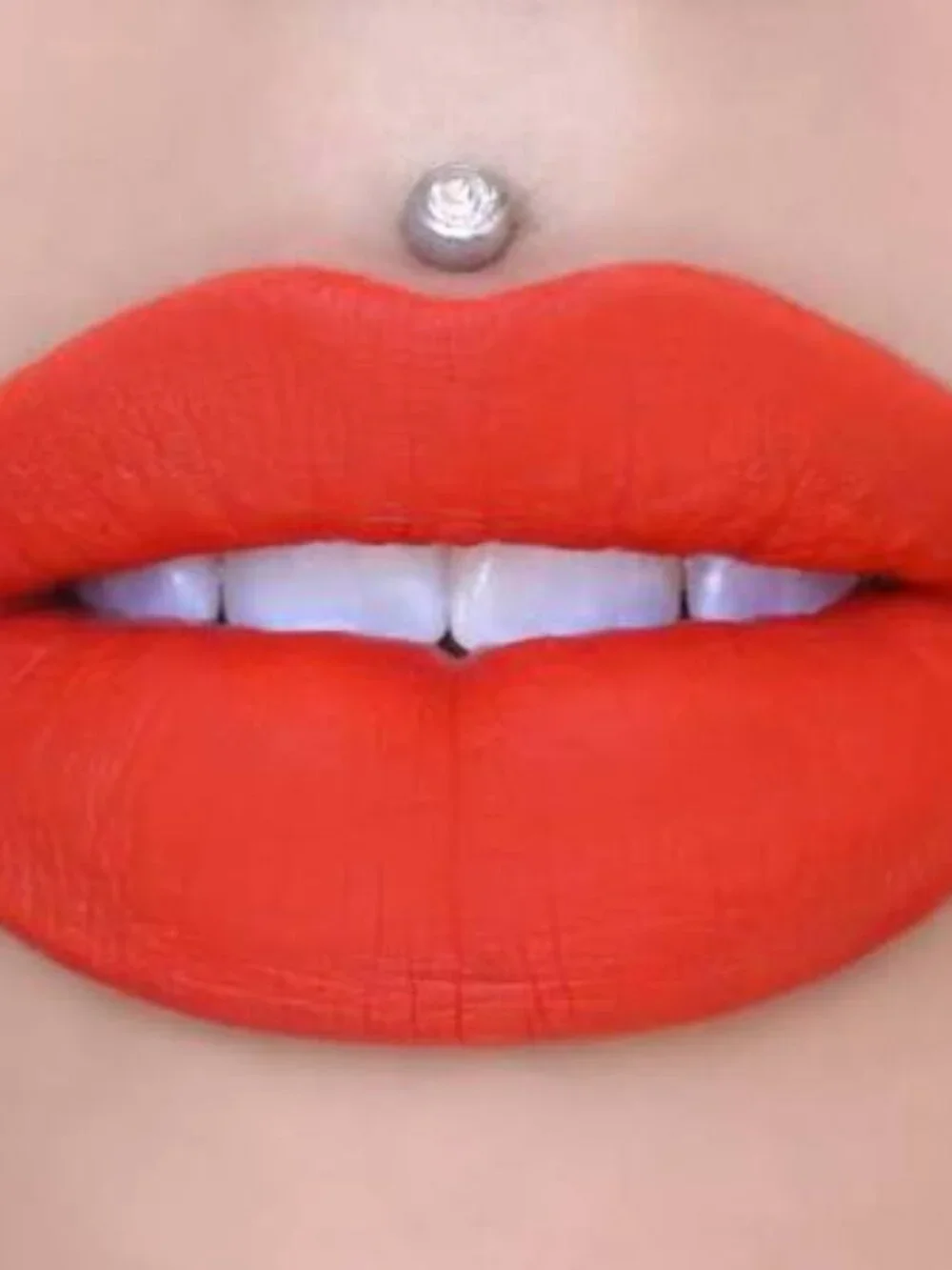 New Rare Jeffree Star Velour Liquid Lipstick in Checkmate